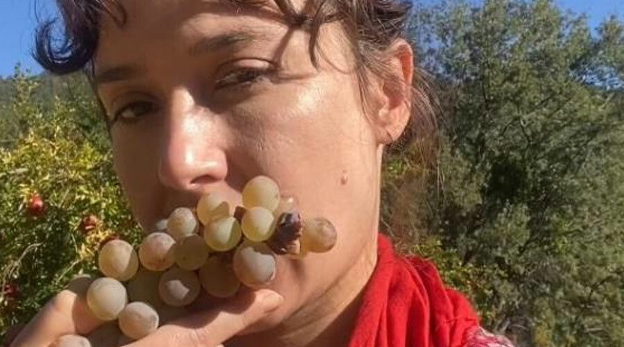İşsiz kalınca fenomen oldu: Köy hayatından bir gününü paylaştı, milyonlara ulaştı