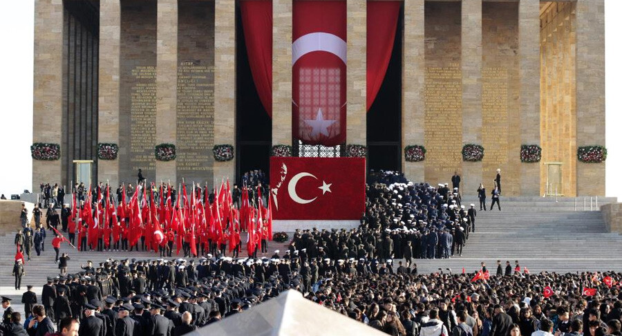 Devlet erkanı Anıtkabir'de... Erdoğan'dan önemli mesaj Devlet erkanı Anıtkabir'de... Erdoğan'dan önemli mesaj