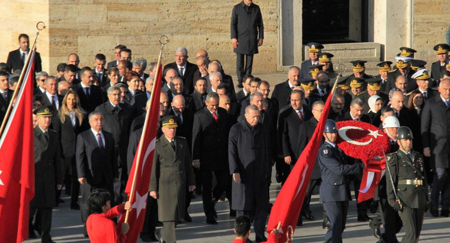 Devlet erkanı Anıtkabir'de... Erdoğan'dan önemli mesaj Devlet erkanı Anıtkabir'de... Erdoğan'dan önemli mesaj