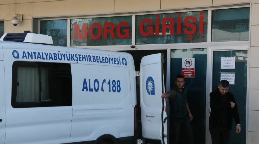 Rus turistten öldüren yumruk: Tuvalet parası kavgası can aldı Rus turistten öldüren yumruk: Tuvalet parası kavgası can aldı