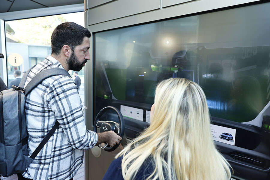 Togg, İstanbul'da sergilendi! Vatandaşlar hayran kaldı