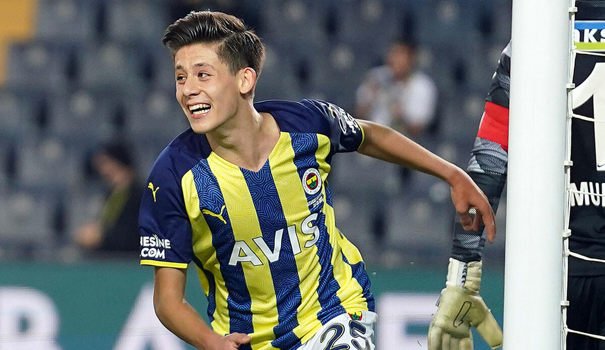 Arda Güler için sıkı pazarlık! Fenerbahçe masaya oturdu, gelen talep şaşkına çevirdi