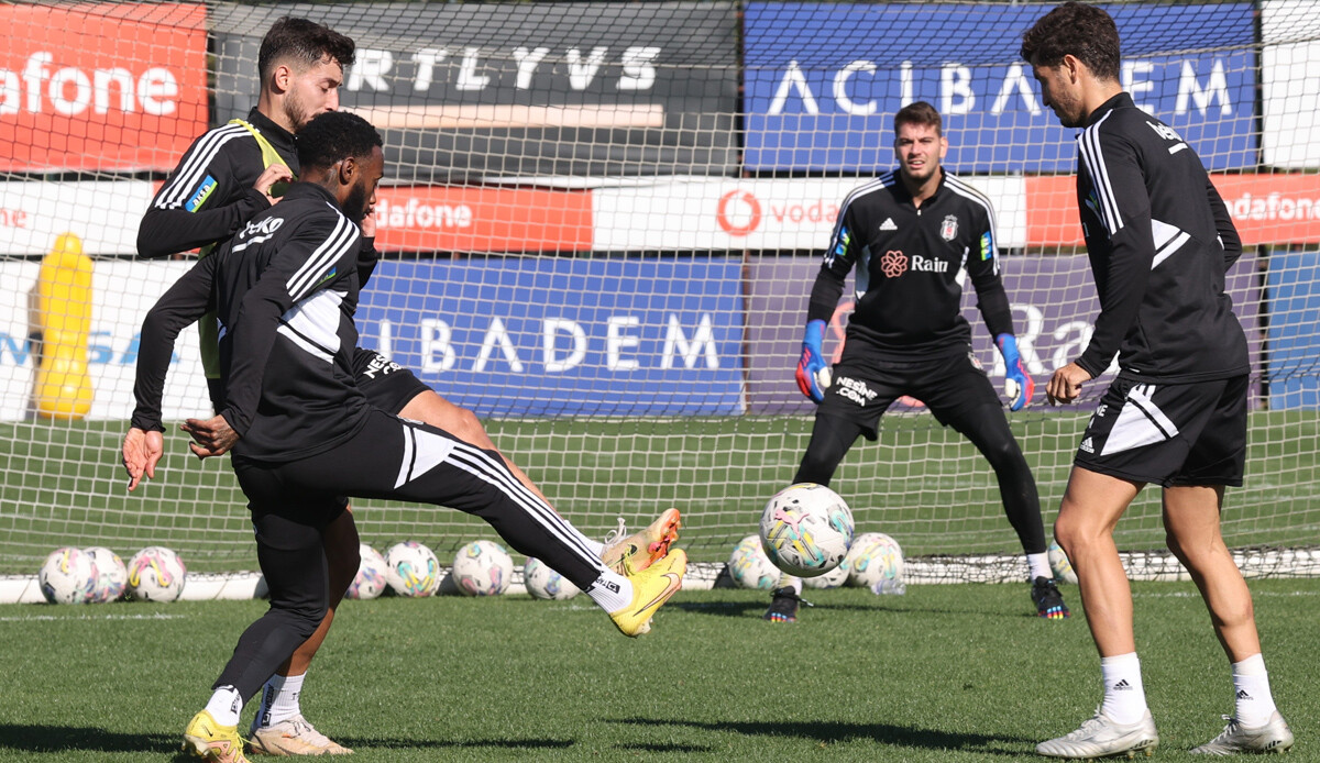 Beşiktaş&#039;ta sahada iki lider