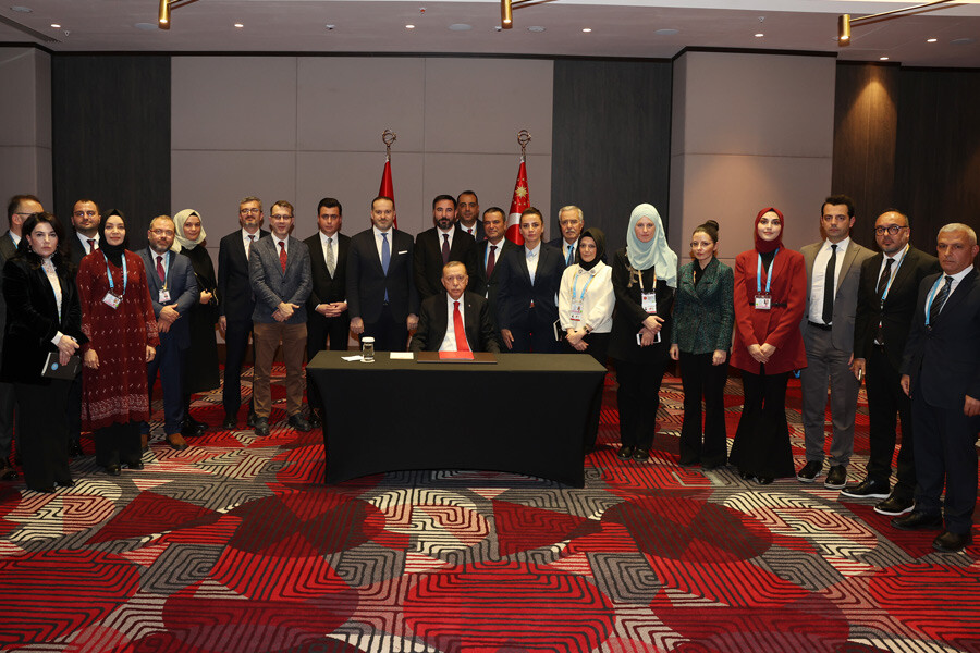 Cumhurbaşkanı Erdoğan'dan Özbekistan dönüşü Joe Biden'a Fetullah Gülen tepkisi: Adamı saklıyor