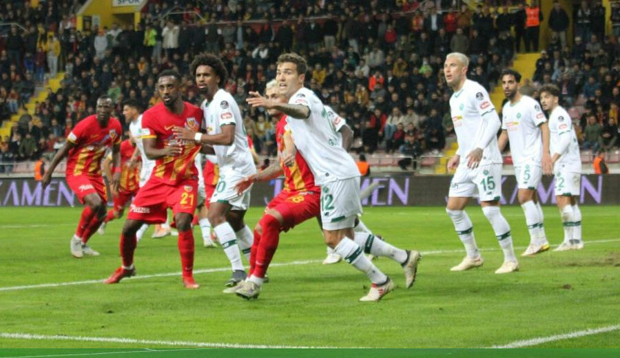 Çağdaş Atan ve İlhan Palut futbol konuşmak istemedi... "Ülkemizin başı sağ olsun"