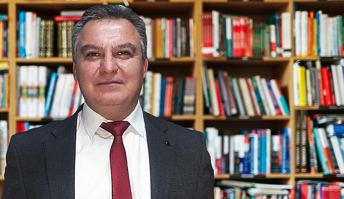 Yazar Ali Ünlü'den iki yeni kitap! İç dünyanıza yeni yolculuklara hazır mısınız? Yazar Ali Ünlü'den iki yeni kitap! İç dünyanıza yeni yolculuklara hazır mısınız?