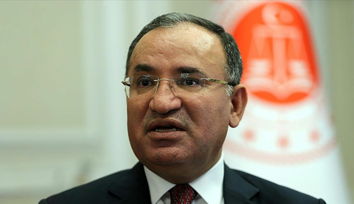 Son dakika... Bakan Bozdağ açıkladı: Taksim saldırısında gözaltı sayısı 50'ye yükseldi Son dakika... Bakan Bozdağ açıkladı: Taksim saldırısında gözaltı sayısı 50'ye yükseldi