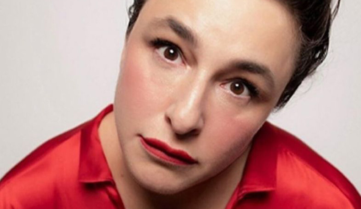 Oyuncu Esra Dermancıoğlu “Yardım istiyorum” diyerek hastalığını açıkladı Oyuncu Esra Dermancıoğlu “Yardım istiyorum” diyerek hastalığını açıkladı