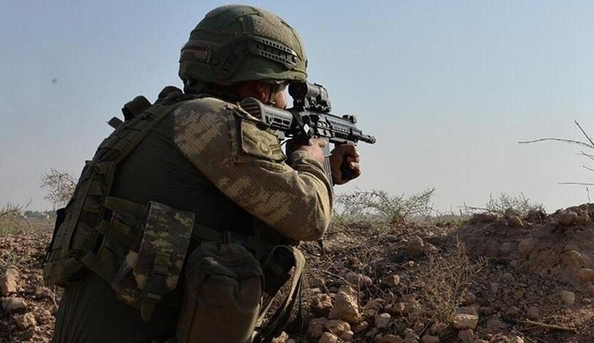 Son dakika: Zap temizleniyor, sınıra kilit vuruluyor! 2 PKK&#039;lı terörist daha öldürüldü