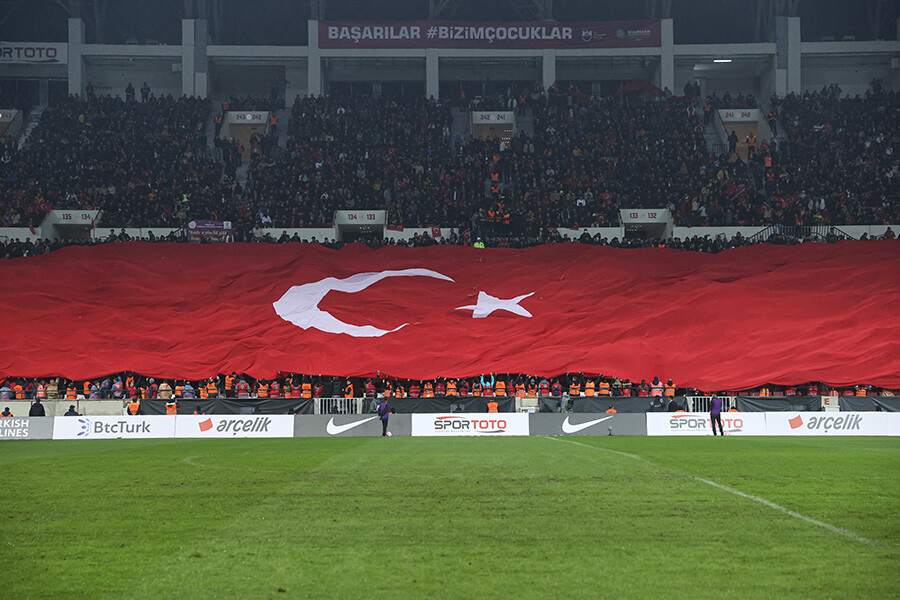A Milli Takımımız, İskoçya'yı 2-1 yendi A Milli Takımımız, İskoçya'yı 2-1 yendi