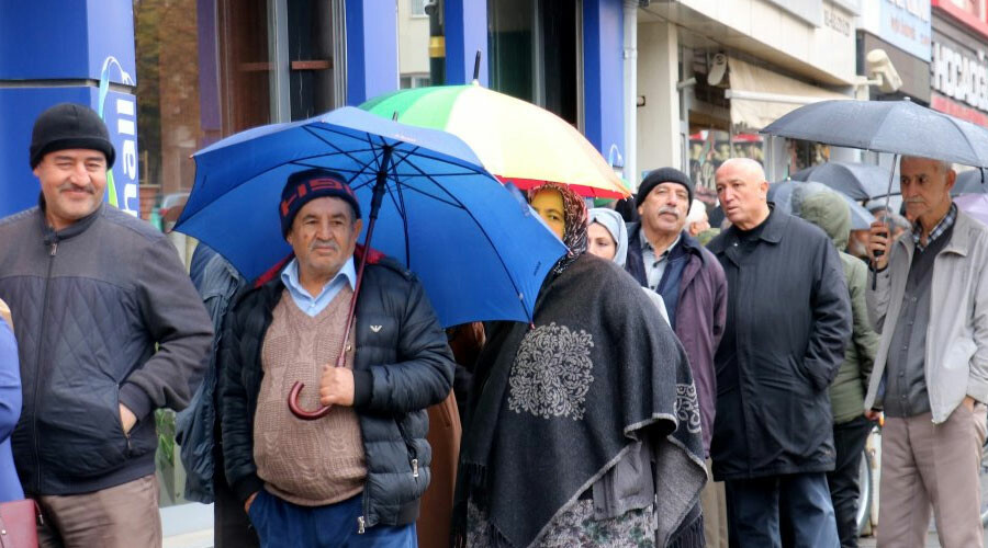 Et ve Süt Kurumu fiyatları düşürdü: Vatandaş mutlu, kasaplar şikayetçi