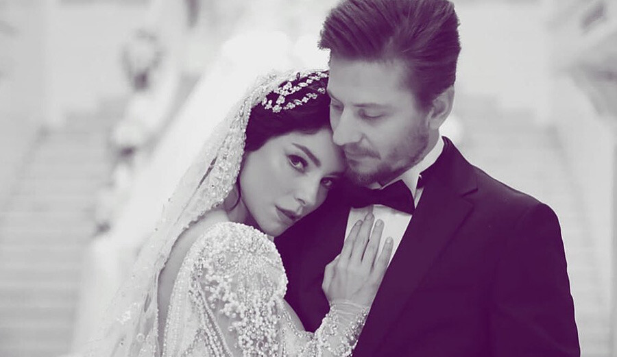 40 gün önce evlenmişlerdi… Merve Boluğur ile eşi Mert Aydın boşanıyor mu? Dikkat çeken paylaşım… 40 gün önce evlenmişlerdi… Merve Boluğur ile eşi Mert Aydın boşanıyor mu? Dikkat çeken paylaşım…