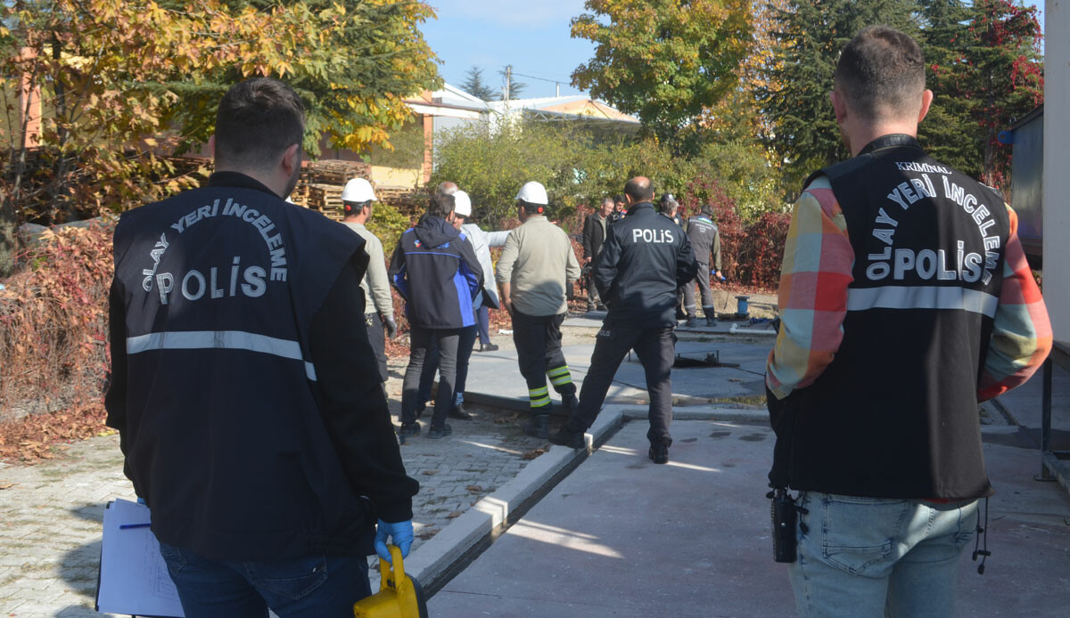Yağ fabrikasında dehşet: 6 işçi bayıldı, 1 ölü Yağ fabrikasında dehşet: 6 işçi bayıldı, 1 ölü