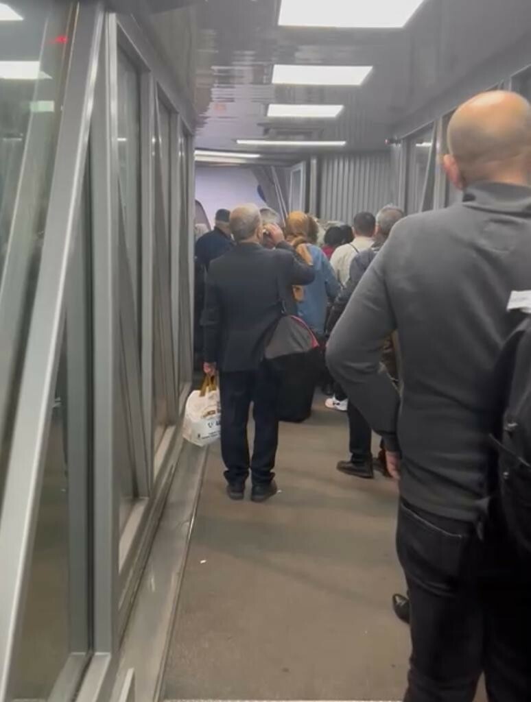 Diyarbakır- Antalya uçuşunda bomba paniği!