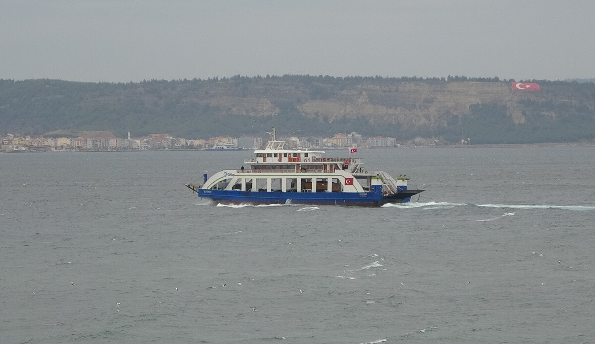 Yarın feribot yolculuğu olanlar dikkat! Gökçeada ve Bozcaada seferleri iptal edildi