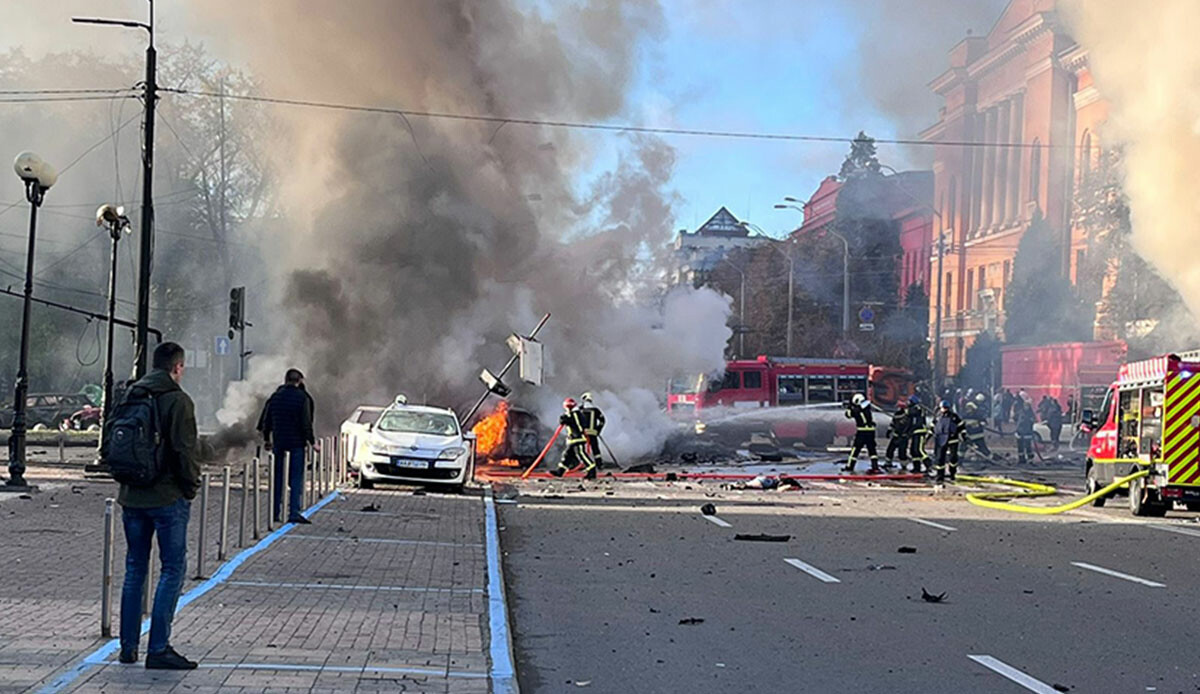 Ukrayna’da saldırı alarmı: Ülke genelinde patlamalar duyuldu Ukrayna’da saldırı alarmı: Ülke genelinde patlamalar duyuldu