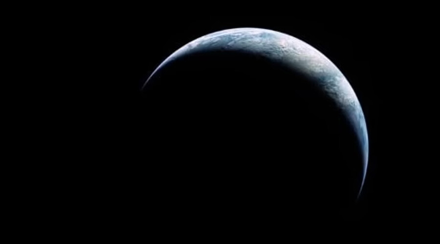NASA'nın paylaşımı beğeni yağmuruna tutuldu... 50 yıl sonra ilk defa Ay yolundan Dünya'nın fotoğrafı NASA'nın paylaşımı beğeni yağmuruna tutuldu... 50 yıl sonra ilk defa Ay yolundan Dünya'nın fotoğrafı