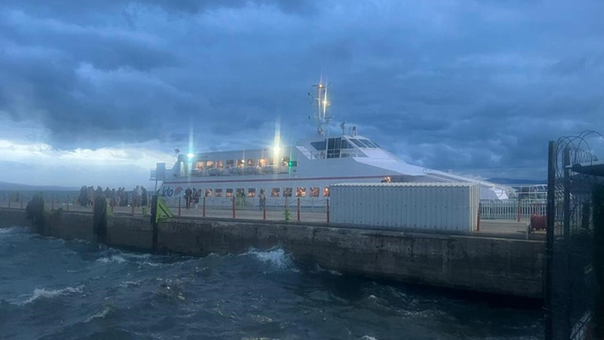 BUDO ve İstanbul Şehir hatları duyurdu! Deniz ulaşımına hava engeli BUDO ve İstanbul Şehir hatları duyurdu! Deniz ulaşımına hava engeli