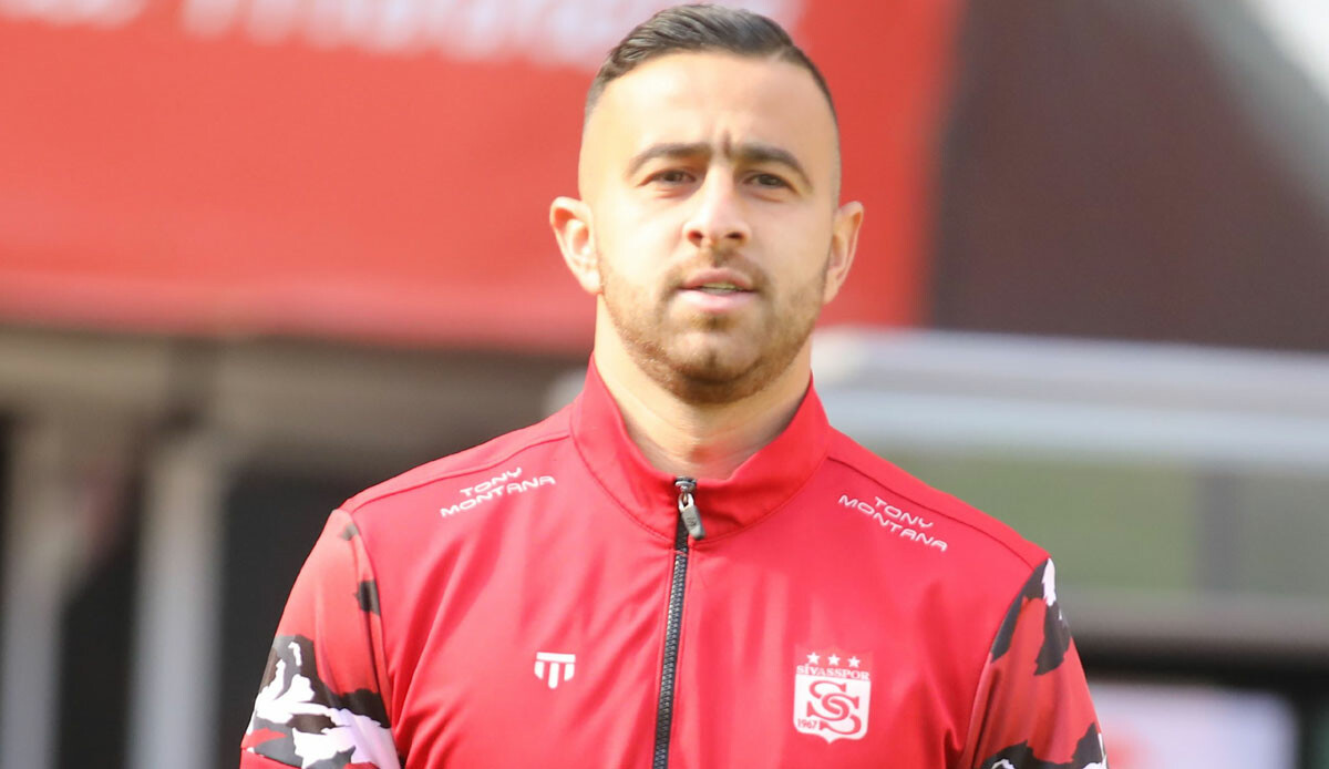 Dia Saba Sivas'a dönmek istemiyor! Sivasspor'da beklenmedik ayrılık Dia Saba Sivas'a dönmek istemiyor! Sivasspor'da beklenmedik ayrılık