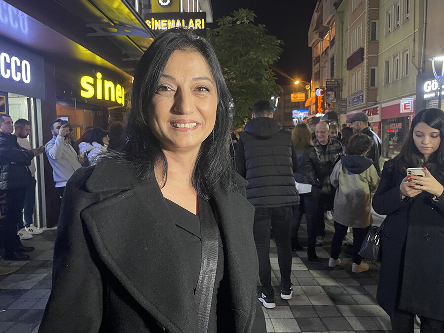 'Barış Akarsu Merhaba' filmine sanatçının memleketinde yoğun ilgi