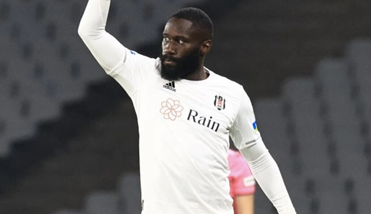 Beşiktaş'ın Masuaku ile ilgili planı belli oldu: Üç maç kredi Beşiktaş'ın Masuaku ile ilgili planı belli oldu: Üç maç kredi