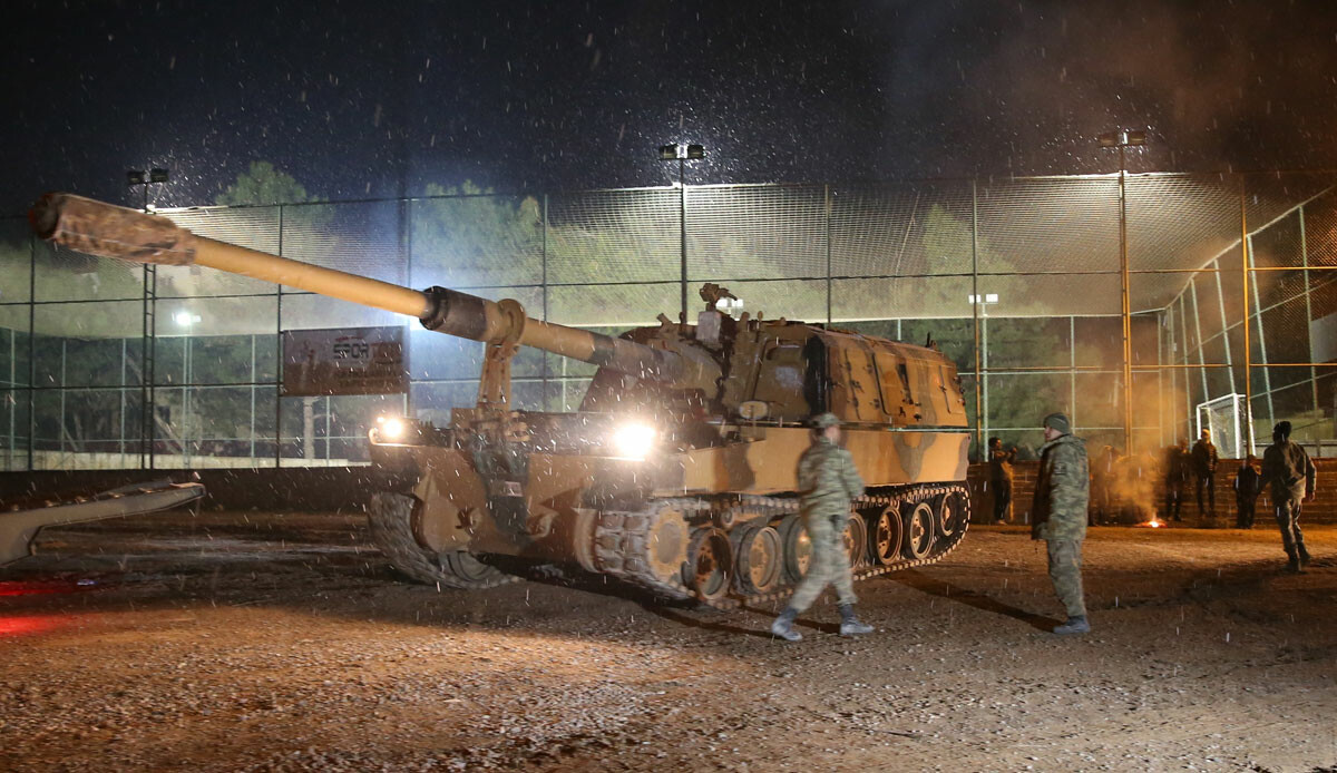 PKK/YPG Gaziantep'e roket attı! Obüsler terör hedeflerini vurdu PKK/YPG Gaziantep'e roket attı! Obüsler terör hedeflerini vurdu