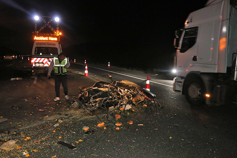 Kuzey Marmara Otoyolu'nda feci kaza: 3 ölü