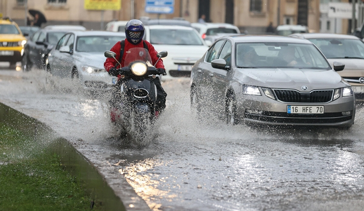 Meteoroloji uyardı! Şiddetli gelecek... İstanbul dahil 24 ilde sağanak alarmı (21 Kasım 2022 hava durumu) Meteoroloji uyardı! Şiddetli gelecek... İstanbul dahil 24 ilde sağanak alarmı (21 Kasım 2022 hava durumu)