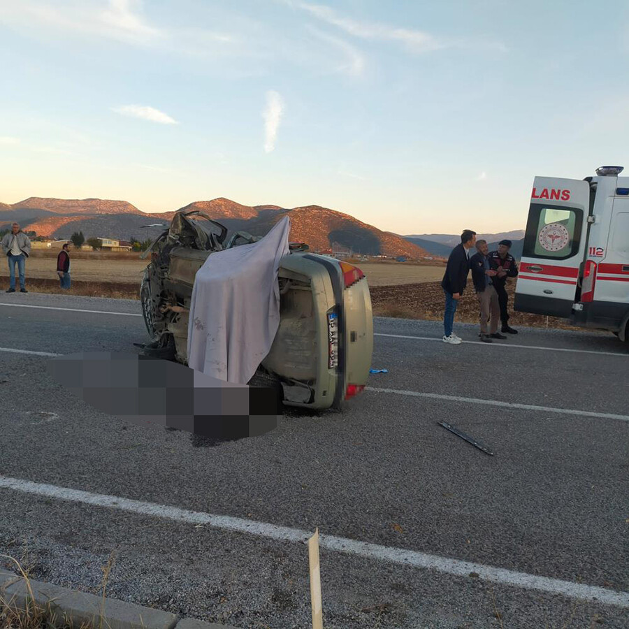 Denizli'den acı haber! Ailesi gözlerinin önünde öldü Denizli'den acı haber! Ailesi gözlerinin önünde öldü