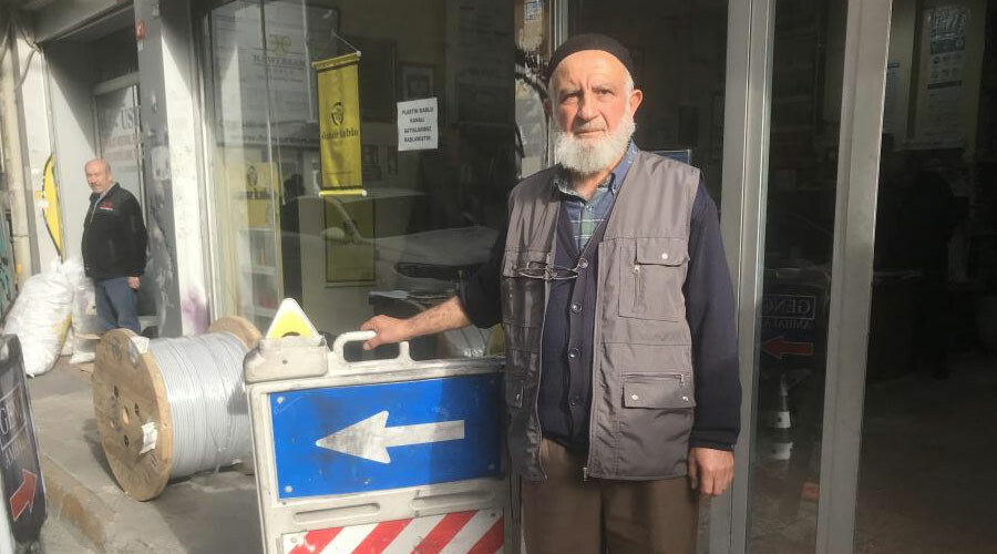 Maskeli Beşler filmi gerçek oldu…  Dubalı soygun kamerada: 5 dakikada ne varsa götürdüler! Maskeli Beşler filmi gerçek oldu…  Dubalı soygun kamerada: 5 dakikada ne varsa götürdüler!