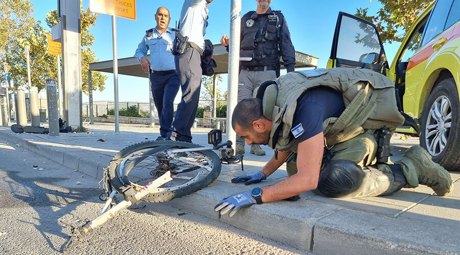 Kudüs’te art arda iki patlama: 14 yaralı Kudüs’te art arda iki patlama: 14 yaralı
