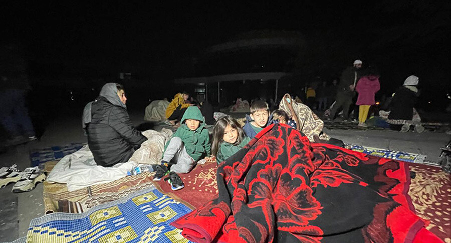 Düzce'de deprem! Bakan Koca il il yaralı sayısını açıkladı Düzce'de deprem! Bakan Koca il il yaralı sayısını açıkladı