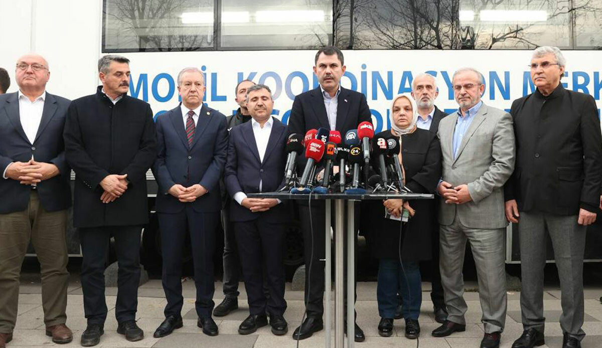 Bakan Kurum: Depremle mücadele terörle mücadele kadar önemli Bakan Kurum: Depremle mücadele terörle mücadele kadar önemli