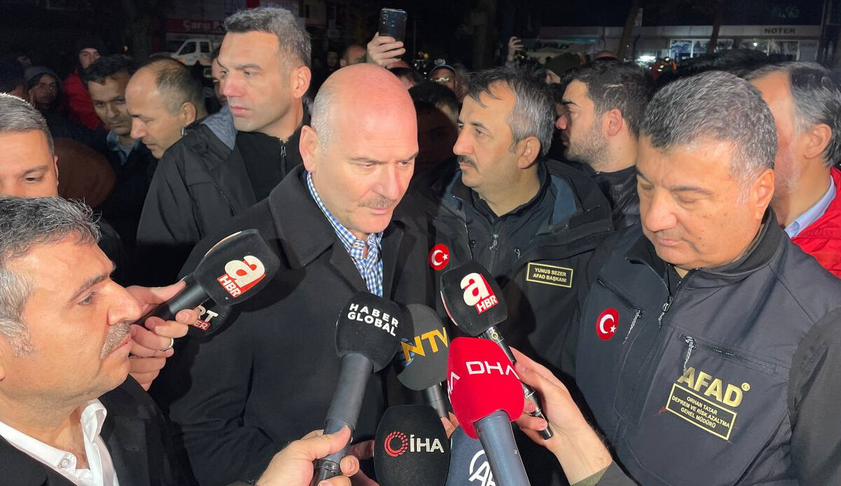 Bakan Soylu Düzce&#039;den son durumu paylaştı: Can kaybı ve çökme yok