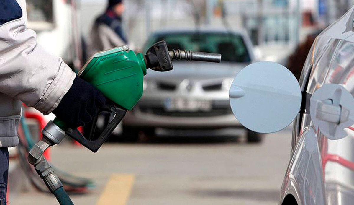 Araç sahipleri dikkat! Akaryakıta bir indirim daha geliyor 24 Kasım güncel benzin, motorin ve gaz fiyatları Araç sahipleri dikkat! Akaryakıta bir indirim daha geliyor 24 Kasım güncel benzin, motorin ve gaz fiyatları