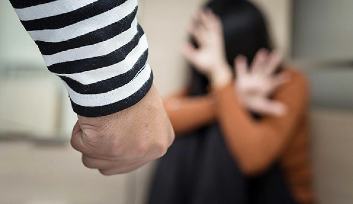 İçişleri Bakanlığı açıkladı: Kadına yönelik şiddette 'Sıfır tolerans'! Hayatını kaybeden kadın sayısı yüzde 11 azaldı İçişleri Bakanlığı açıkladı: Kadına yönelik şiddette 'Sıfır tolerans'! Hayatını kaybeden kadın sayısı yüzde 11 azaldı