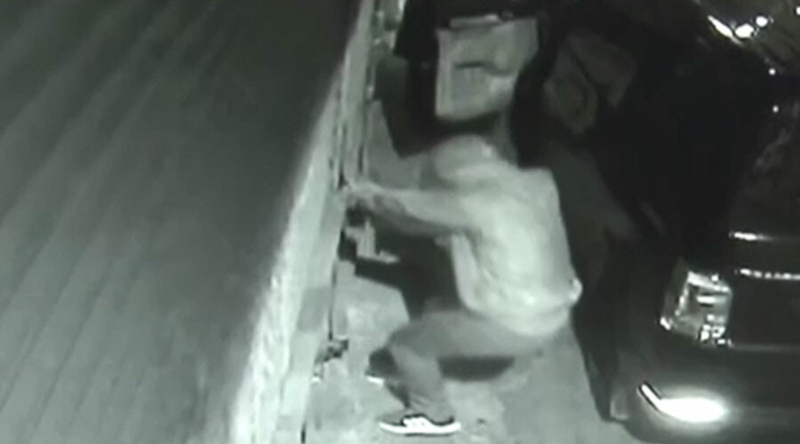 Esnafın başı ‘Maskeli Beşler’ ile dertte: Psikolojim bozuldu, saatte bir güvenlik kamerasına bakıyorum