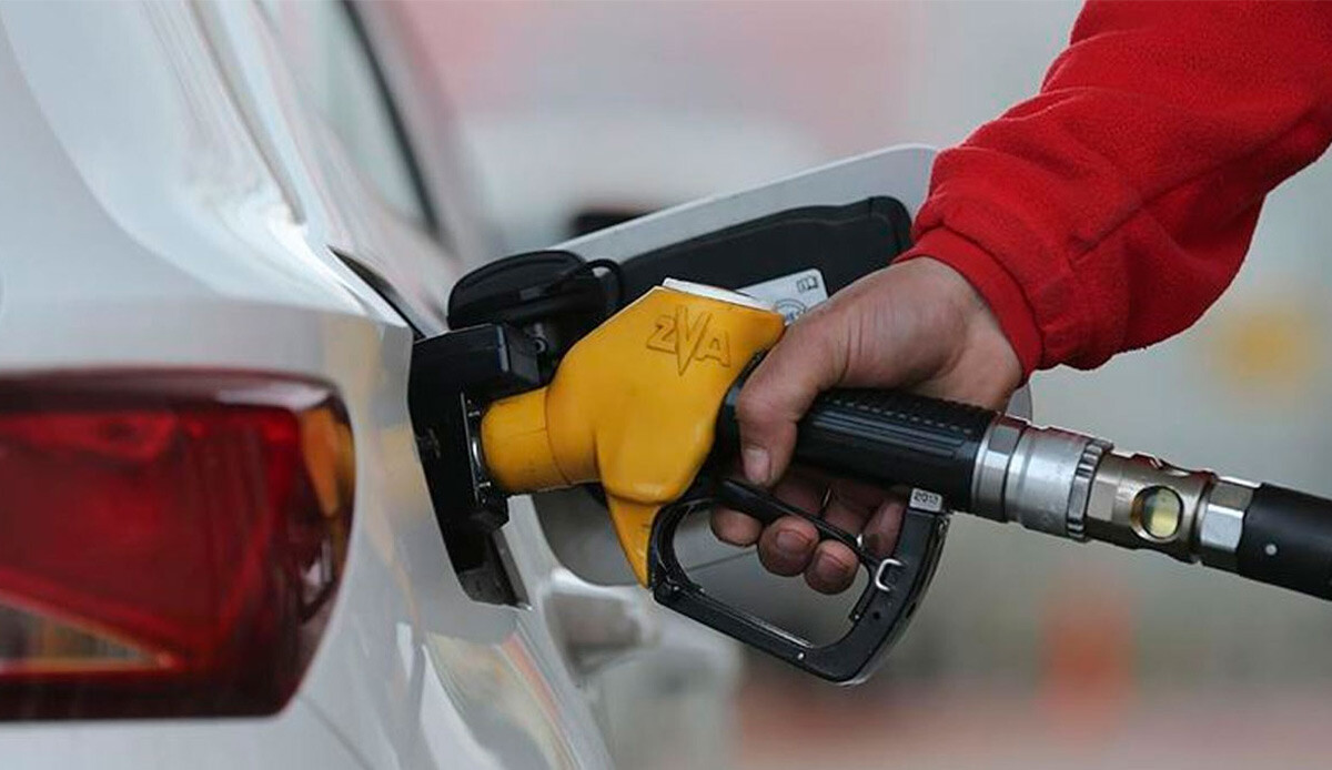 Benzine 47 kuruşluk indirim pompaya yansıdı: 24 Kasım güncel benzin, motorin ve gaz fiyatları Benzine 47 kuruşluk indirim pompaya yansıdı: 24 Kasım güncel benzin, motorin ve gaz fiyatları