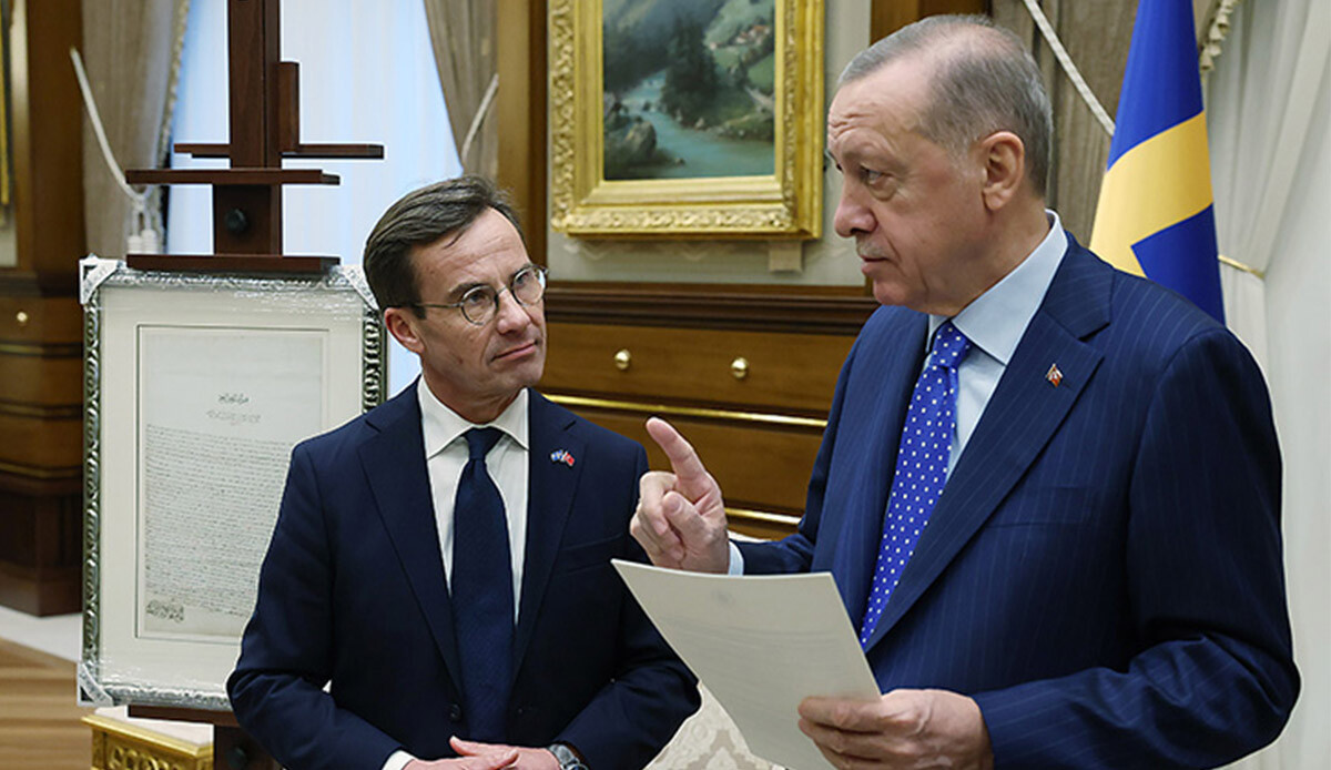 İsveç Batı'nın ezberini bozdu: 'İsveç'te PKK'ya yer yok' İsveç Başbakanı Kristersson: Türkiye, kendisini terör saldırılarına karşı koruma hakkına sahip İsveç Batı'nın ezberini bozdu: 'İsveç'te PKK'ya yer yok' İsveç Başbakanı Kristersson: Türkiye, kendisini terör saldırılarına karşı koruma hakkına sahip