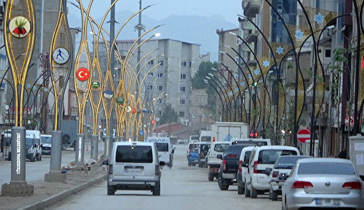 Hakkari'de 36 saatlik yasak! Giriş çıkışlar sınırlandırıldı Hakkari'de 36 saatlik yasak! Giriş çıkışlar sınırlandırıldı