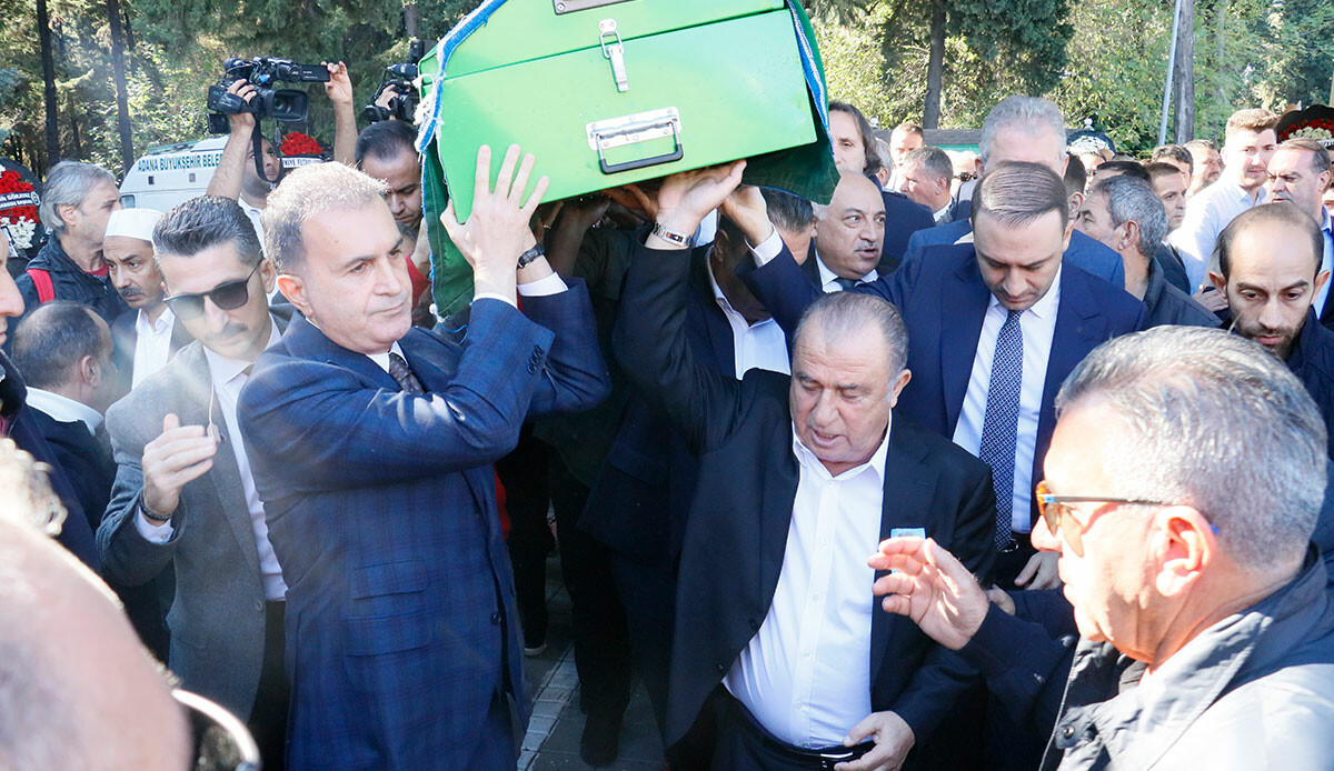Fatih Terim'in acı günü! Annesi Nuriye Terim son yolculuğuna uğurlandı
