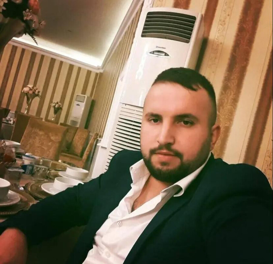 Baba ve oğul arasına giren muhtar azası öldürüldü Baba ve oğul arasına giren muhtar azası öldürüldü
