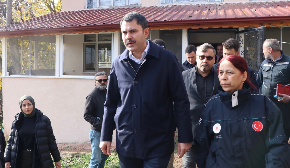 Bakan Kurum, Düzce'de incelemelerde bulundu Bakan Kurum, Düzce'de incelemelerde bulundu