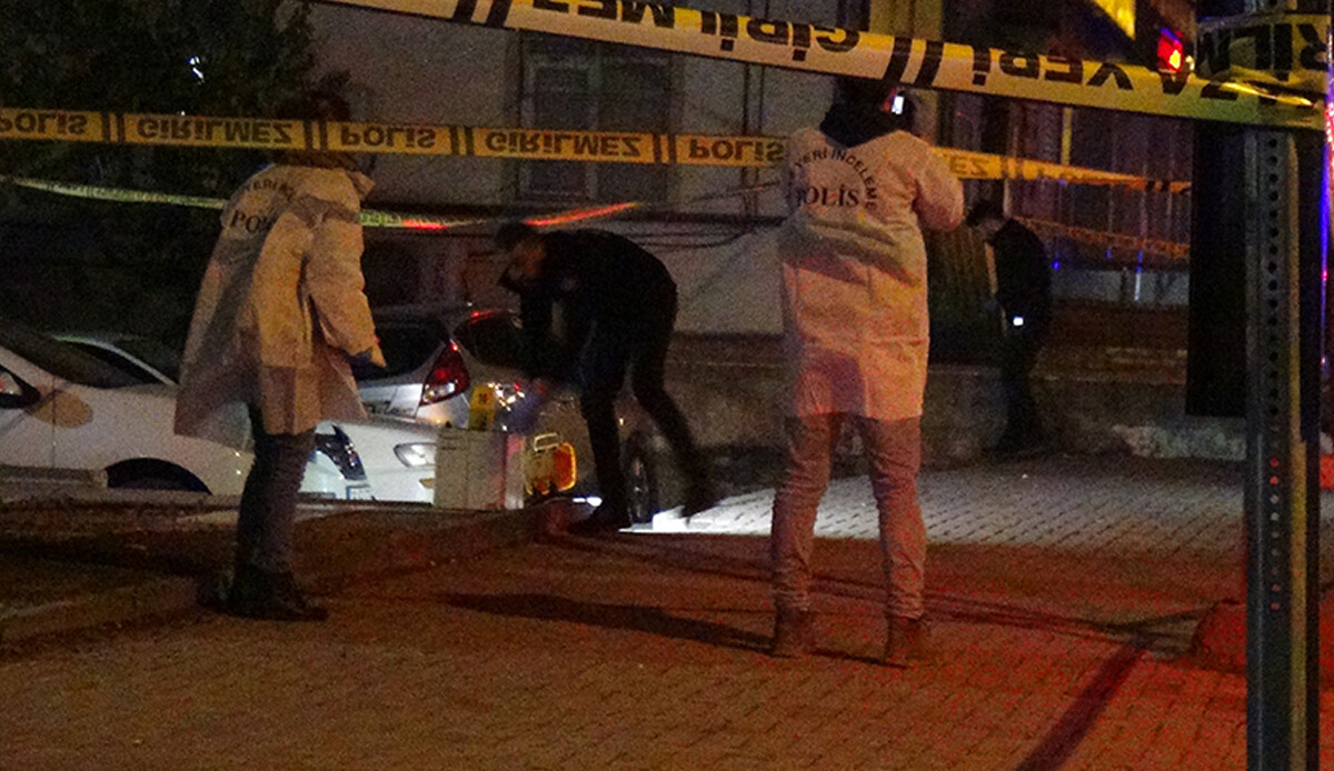 Şanlıufa'da uyuşturucu tacirleri polisle çatıştı, 2 memur yaralandı Şanlıufa'da uyuşturucu tacirleri polisle çatıştı, 2 memur yaralandı