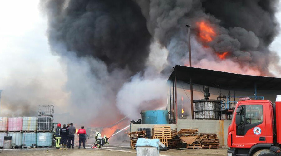 Son dakika: Denizli'de fabrika yangını