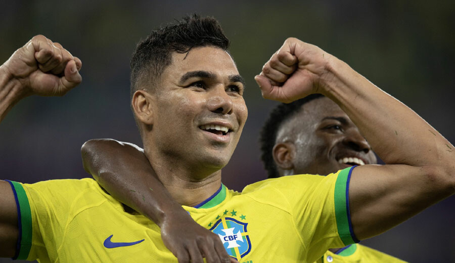 Brezilya İsviçre'yi Casemiro ile devirdi! Sambacılar 2'de 2 yaptı, son 16'yı garantiledi Brezilya İsviçre'yi Casemiro ile devirdi! Sambacılar 2'de 2 yaptı, son 16'yı garantiledi