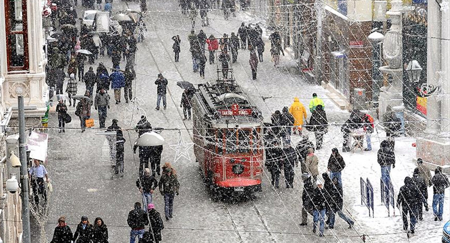 Tir tir donacağız! Aralık, karı beraberinde getiriyor... İstanbul, Bursa, Bolu, Kocaeli için tarih belli oldu Tir tir donacağız! Aralık, karı beraberinde getiriyor... İstanbul, Bursa, Bolu, Kocaeli için tarih belli oldu