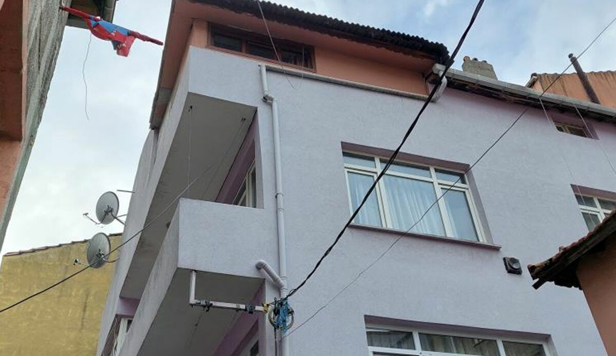 Gaziosmanpaşa’da koca dehşeti! Çalışmak isteyen eşini bıçaklayarak öldürdü