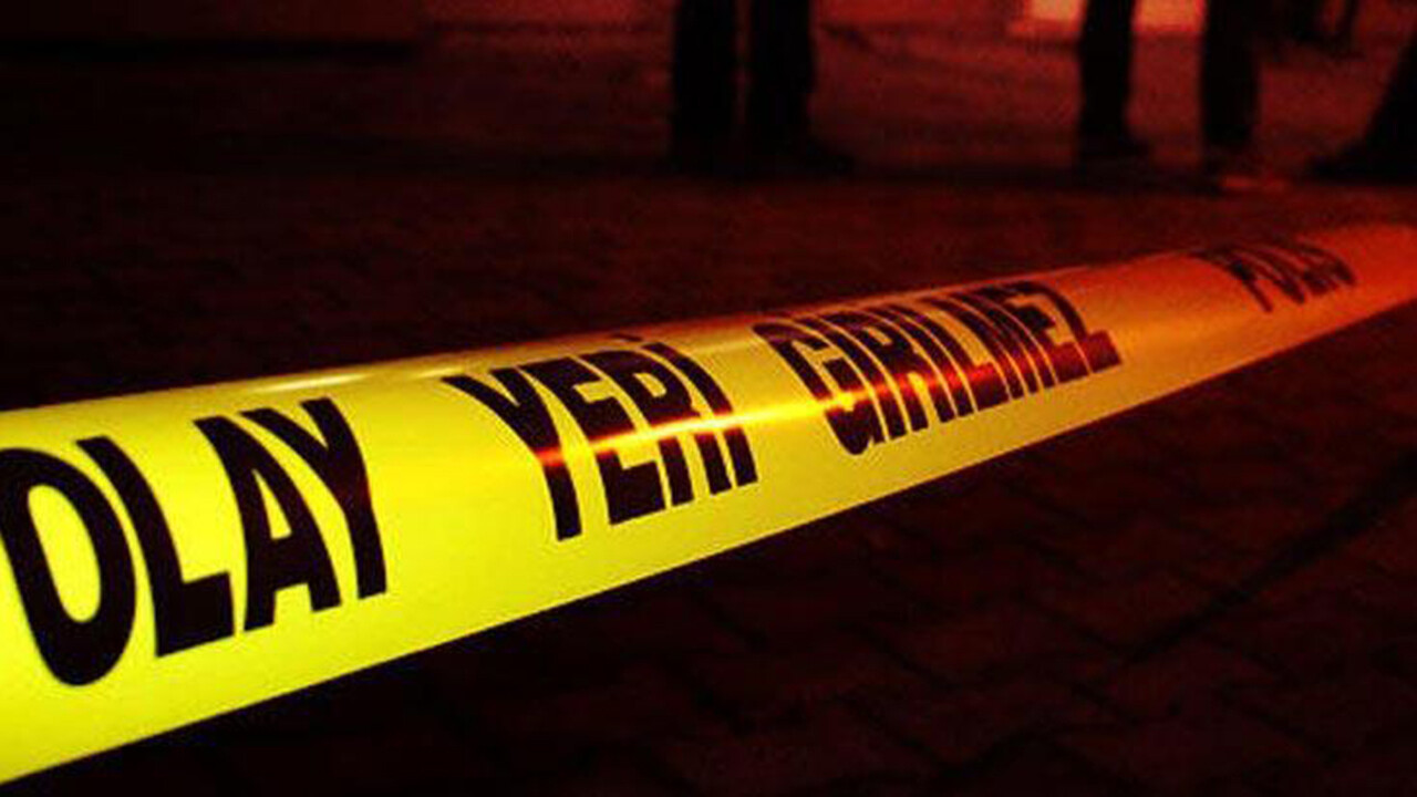 Antalya'da çatışma çıktı: 2 polis yaralandı Antalya'da çatışma çıktı: 2 polis yaralandı