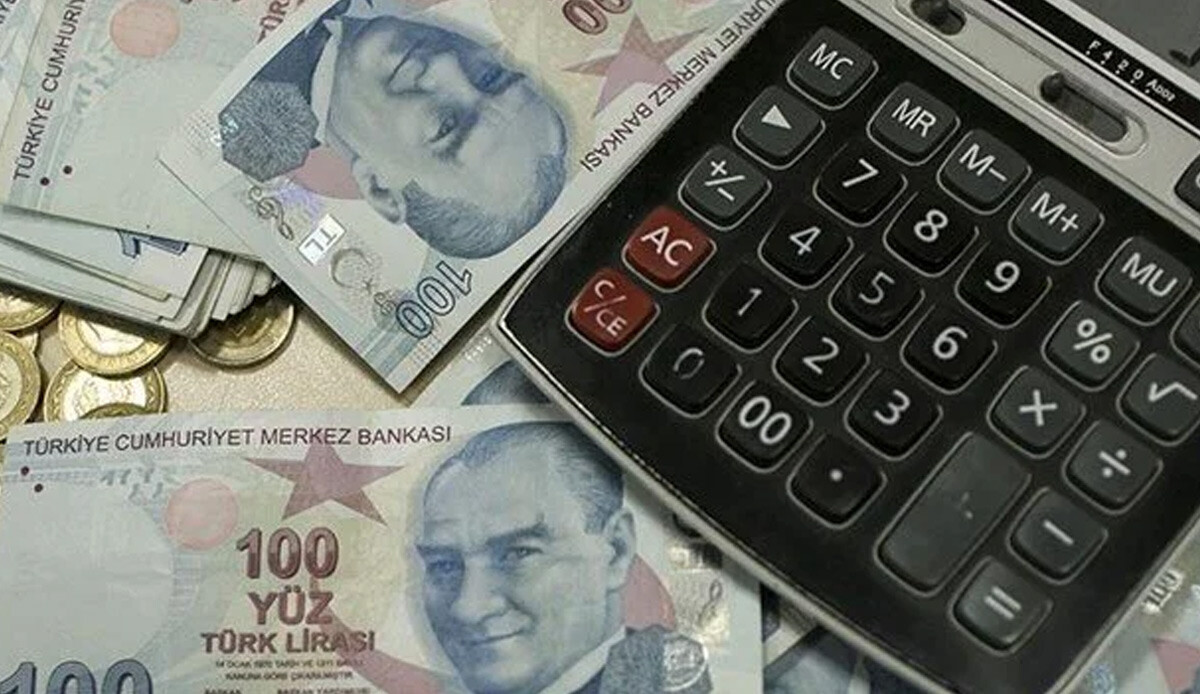 AK Parti'den EYT ve sözleşmeli personel açıklaması: Ne zaman yasalaşacak? AK Parti'den EYT ve sözleşmeli personel açıklaması: Ne zaman yasalaşacak?